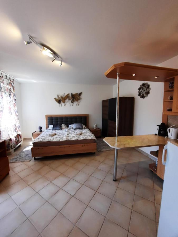 Ferienwohnung Crazy Frog Gambrinusz Ii. Hajdúszoboszló Exterior foto